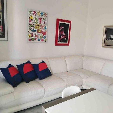 Lovely Flat, Super Connected To The Centre,Wifi,4P Milano Eksteriør billede