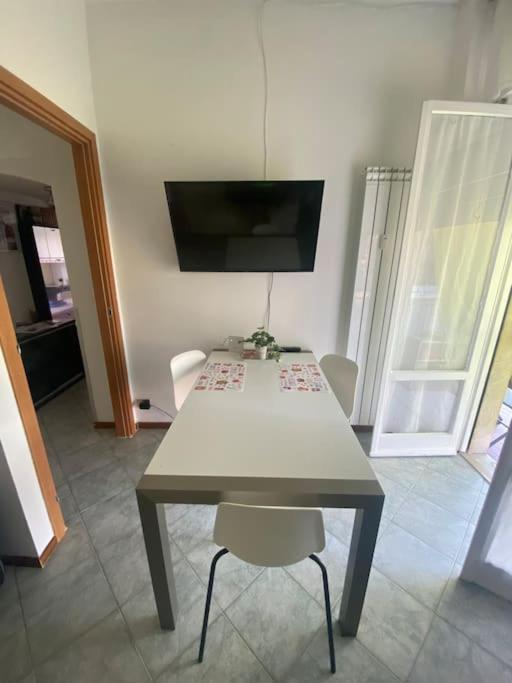 Lovely Flat, Super Connected To The Centre,Wifi,4P Milano Eksteriør billede